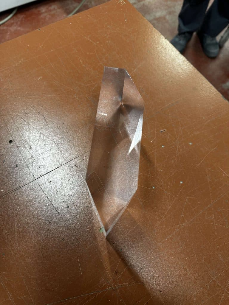 Plastique après polissage plastique